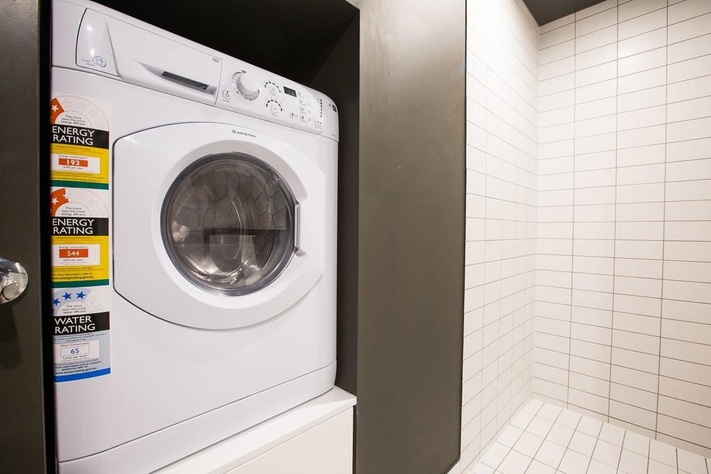 Magnificent Apartment + Free Car Park Near Cbd 애들레이드 외부 사진