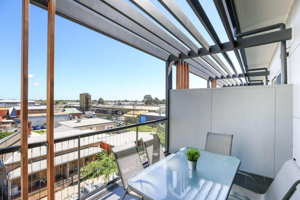 Magnificent Apartment + Free Car Park Near Cbd 애들레이드 외부 사진